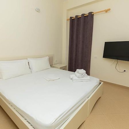 Premier Guest House Vlore Ngoại thất bức ảnh